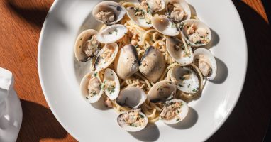 spaghetti alle vongole spaghetti alle vongole